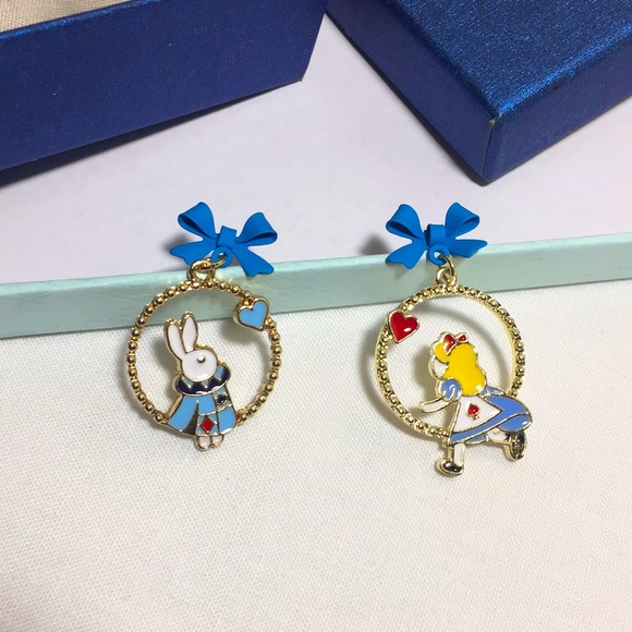 ๐50% OFF/3+...Asymmetrical Alice in Wonderland Earrings - Picture 3 of 6